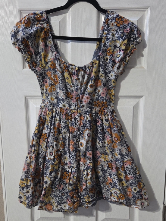 American Eagle Outfitters Dresses & Skirts - American Eagle Outfitters Floral Mini Dress in Gray, Yellow, Pink